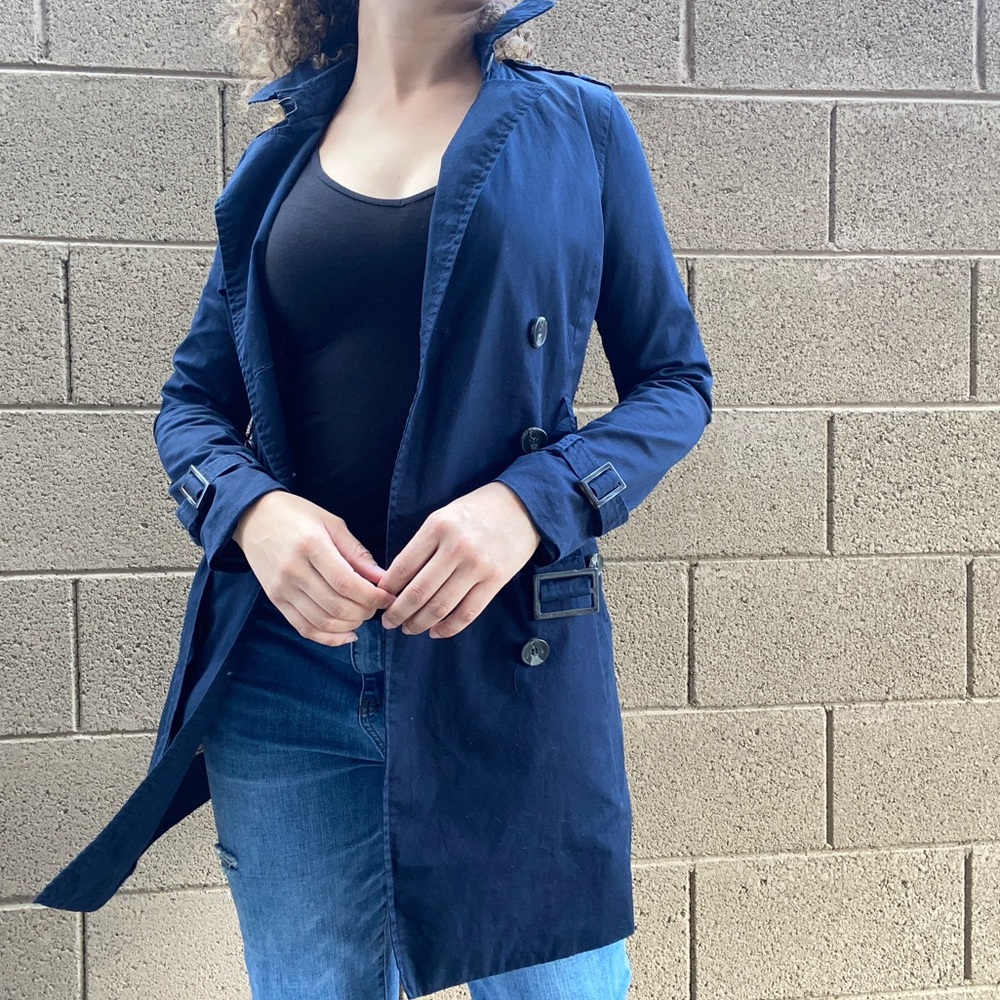 Woman’s coat - Picture 4 of 4